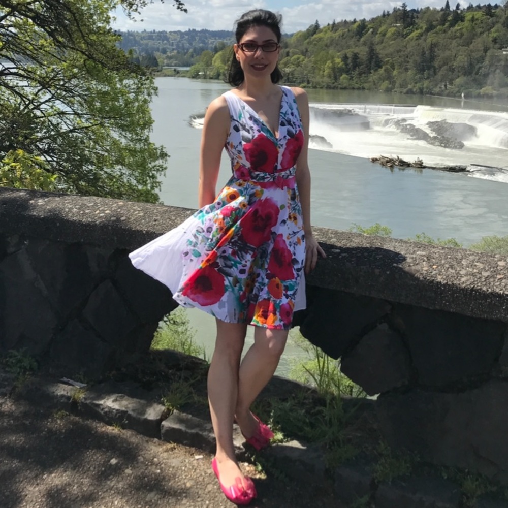 Gorgeous floral bright and fun summer dress!